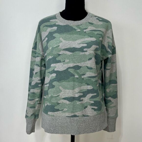 Time and Tru Camo Crew Neck Sweatshirt Size Small Women’s Green and Grey - Picture 3 of 10